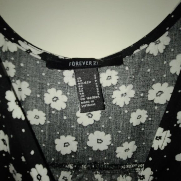 F21 Floral Babydoll Dress - Picture 5 of 5